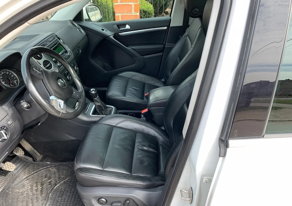 Volkswagen Tiguan cena 49900 przebieg: 198797, rok produkcji 2012 z Wojcieszów małe 326